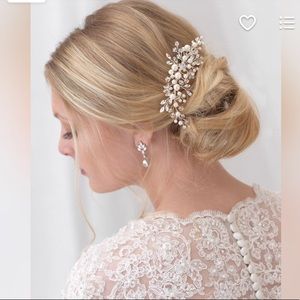 Bridal hair comb with pearls and crystals (gold)